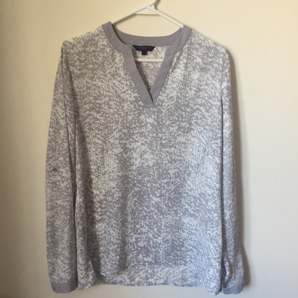 KENNETH COLE V-Neck Blouse
